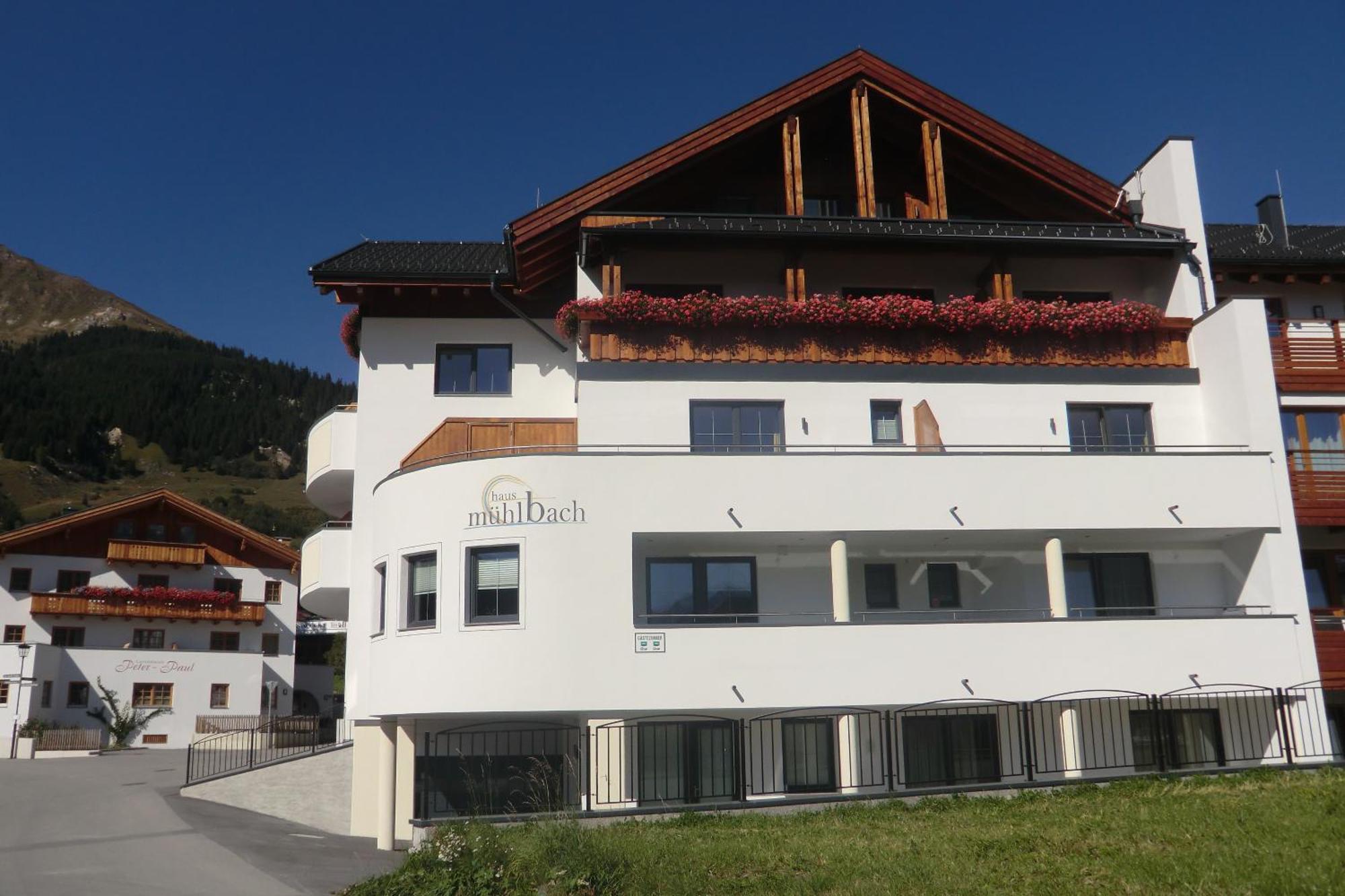 Отель Haus Muehlbach Фис Экстерьер фото